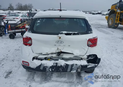 2025 Hyundai Venue Sel z USA, uszkodzony, nr VIN KMHRC8A36SU414008